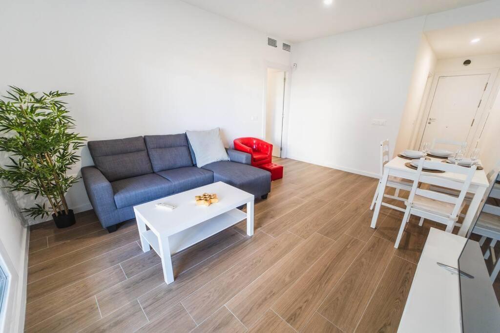 Apartment 2bdr New With Pool Marbella